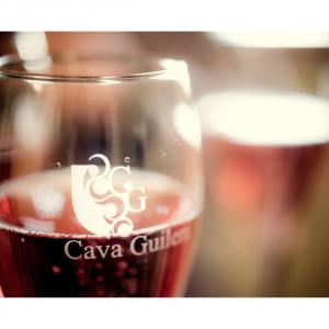Cava Guilera: petit celler familiar entre vinyes del Penedès, fundat el 1927.